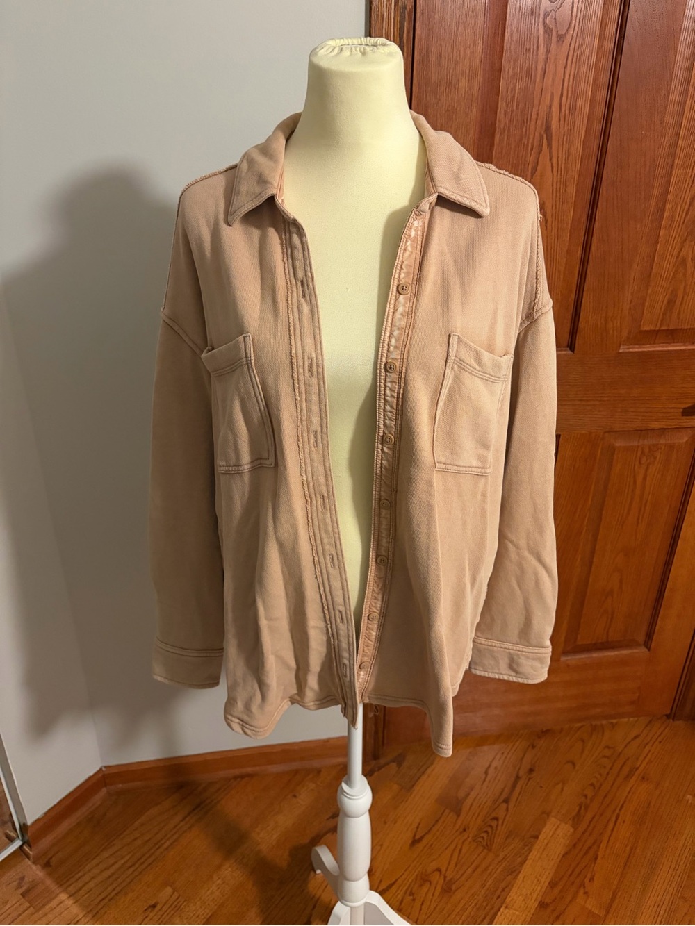 Aerie tan oversized button-up shirt in XS #oversized #aerie